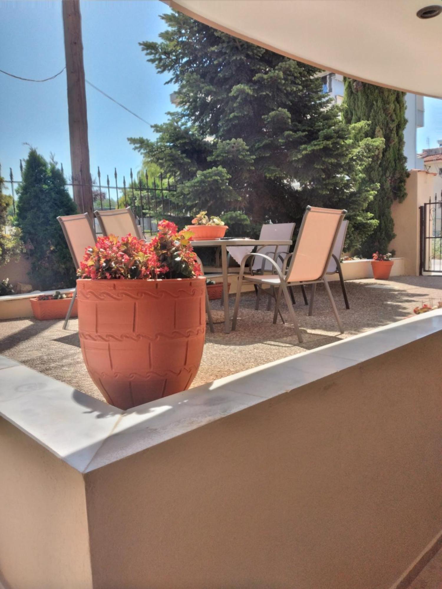 Ariadne Apartment *