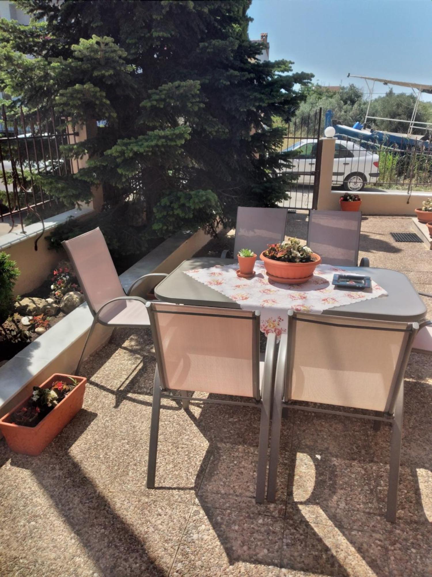 Apartment Ariadne Nea Michaniona
